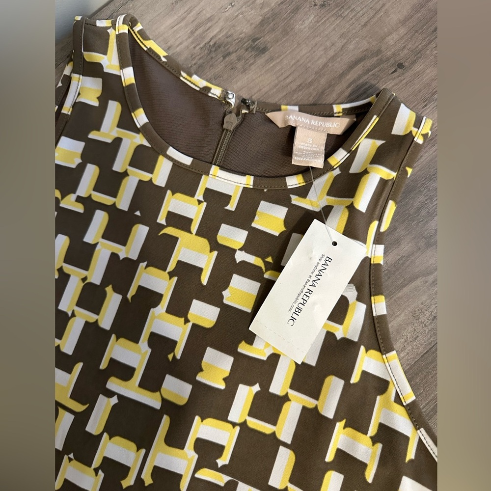 Banana Republic Sleeveless Blouse